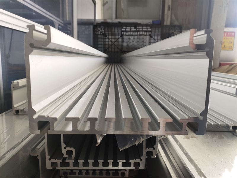 榴莲APP官网下载1.0.3擠壓